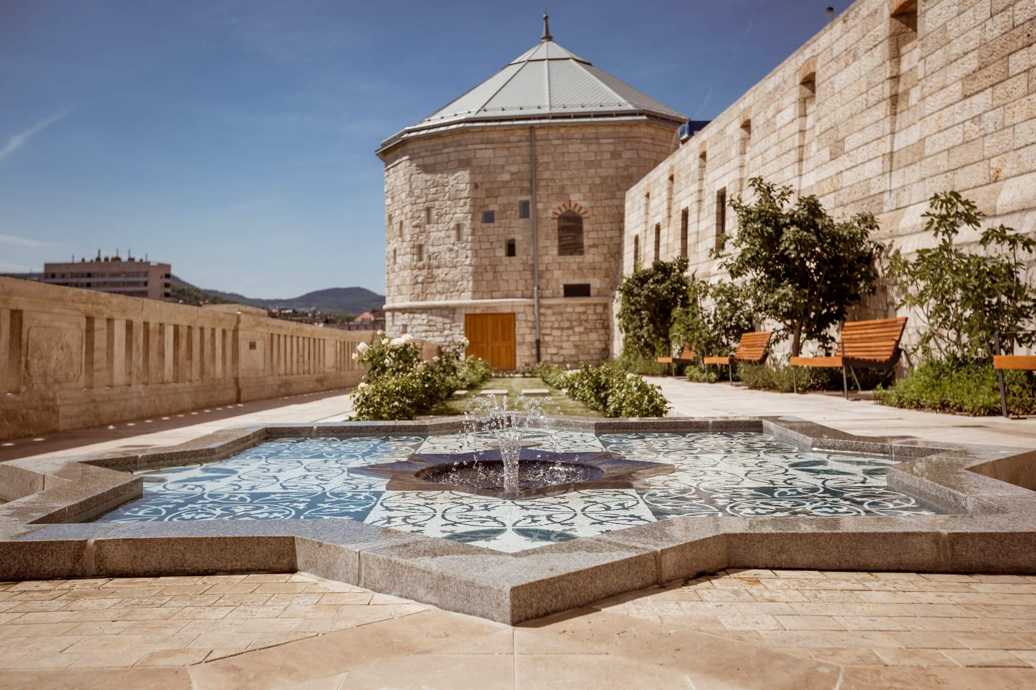 Karakas Pasa tornyának felújítása és a Török kert